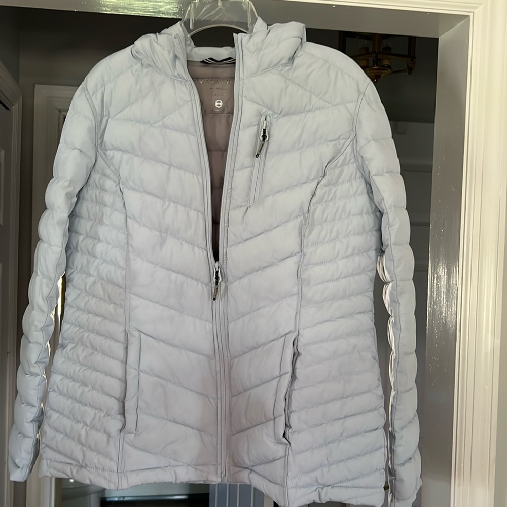 Nautica Women's Light Gray Puffer Jacket
